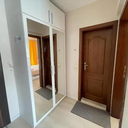 Varvara House Апартаменты